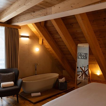Au Charmant Petit Lac - Ecohotel Parc & Spa Champoluc Zewnętrze zdjęcie